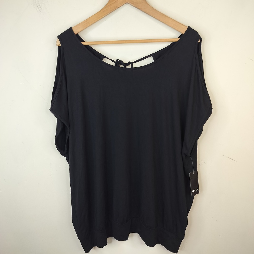 Torrid Cold Shoulder Top Super Soft Knits 1X Banded Hem Strappy Black NWT Plus